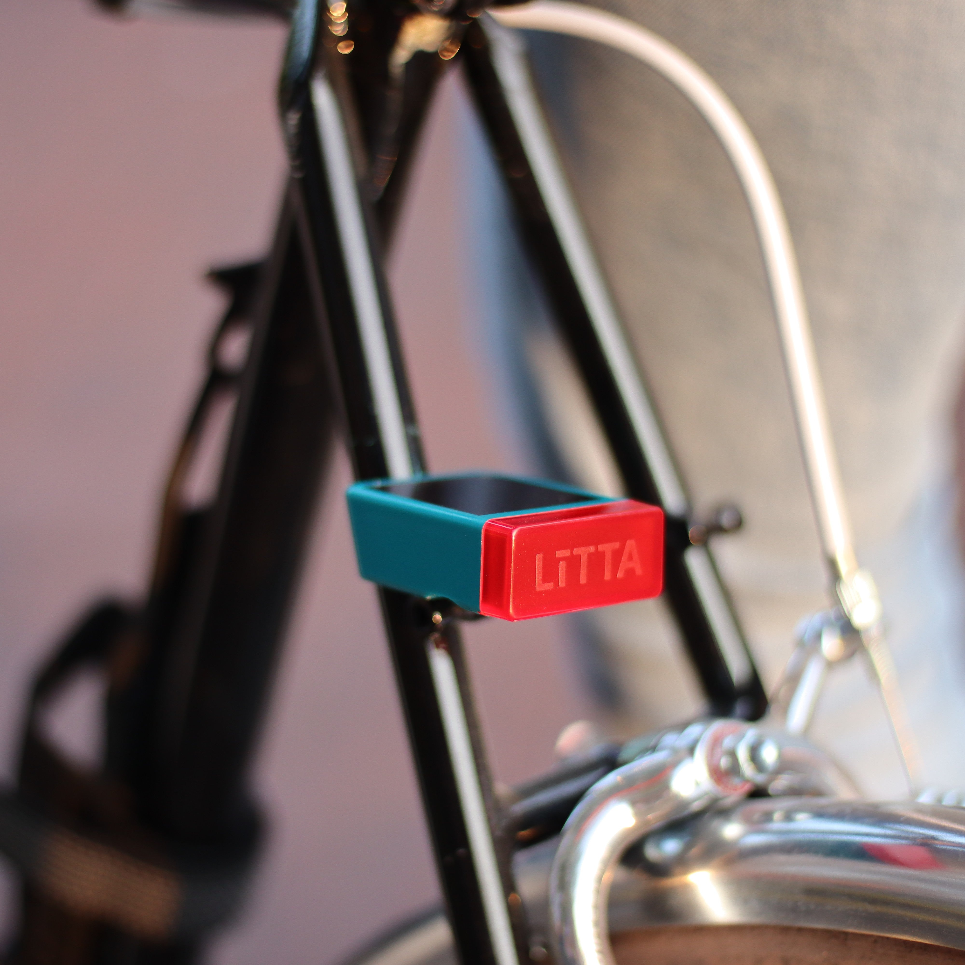 LITTA 1 - Solar Bikelights